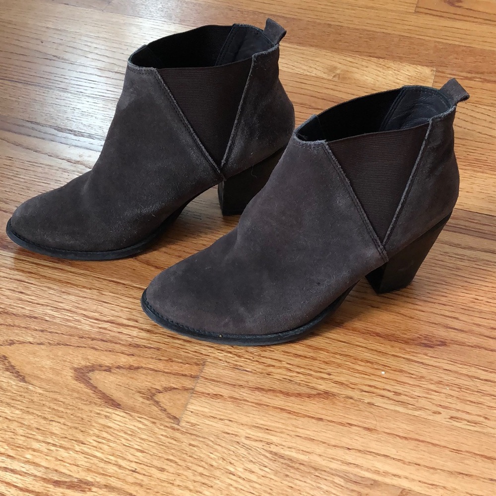 Brown boots